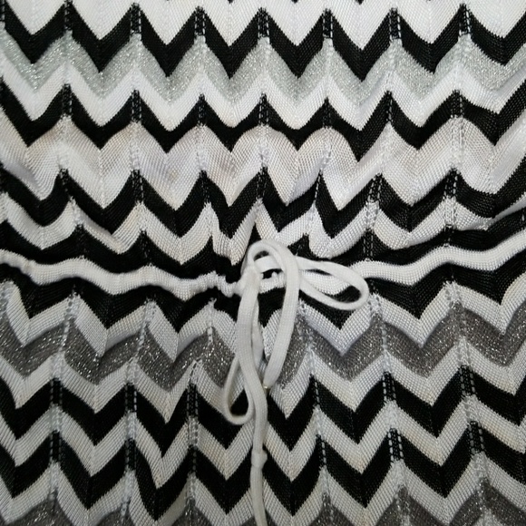 WHITE HOUSE/BLACK MARKET dress - Picture 3 of 4